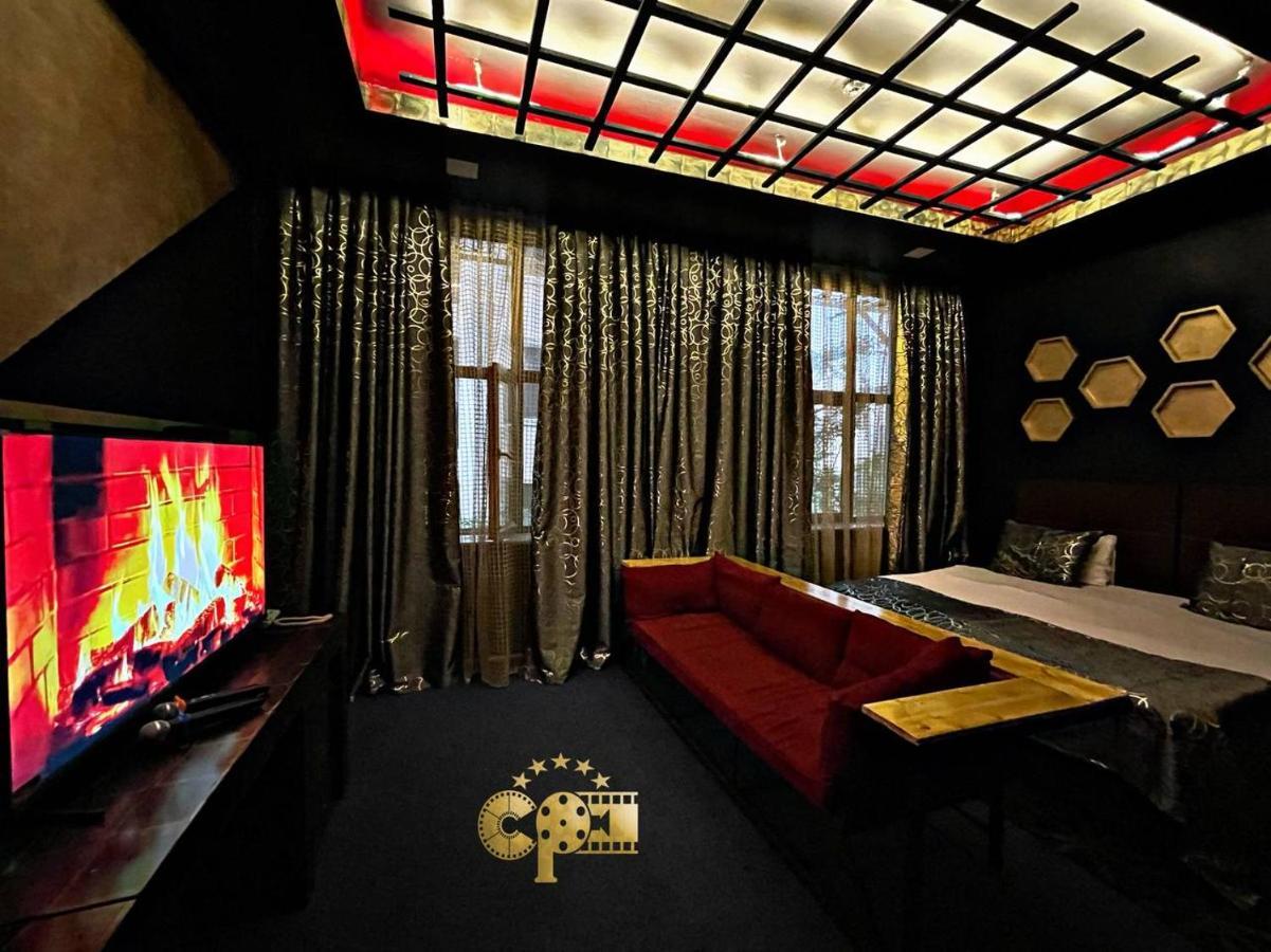 Cinema Plaza Hotel Bakú Exterior foto